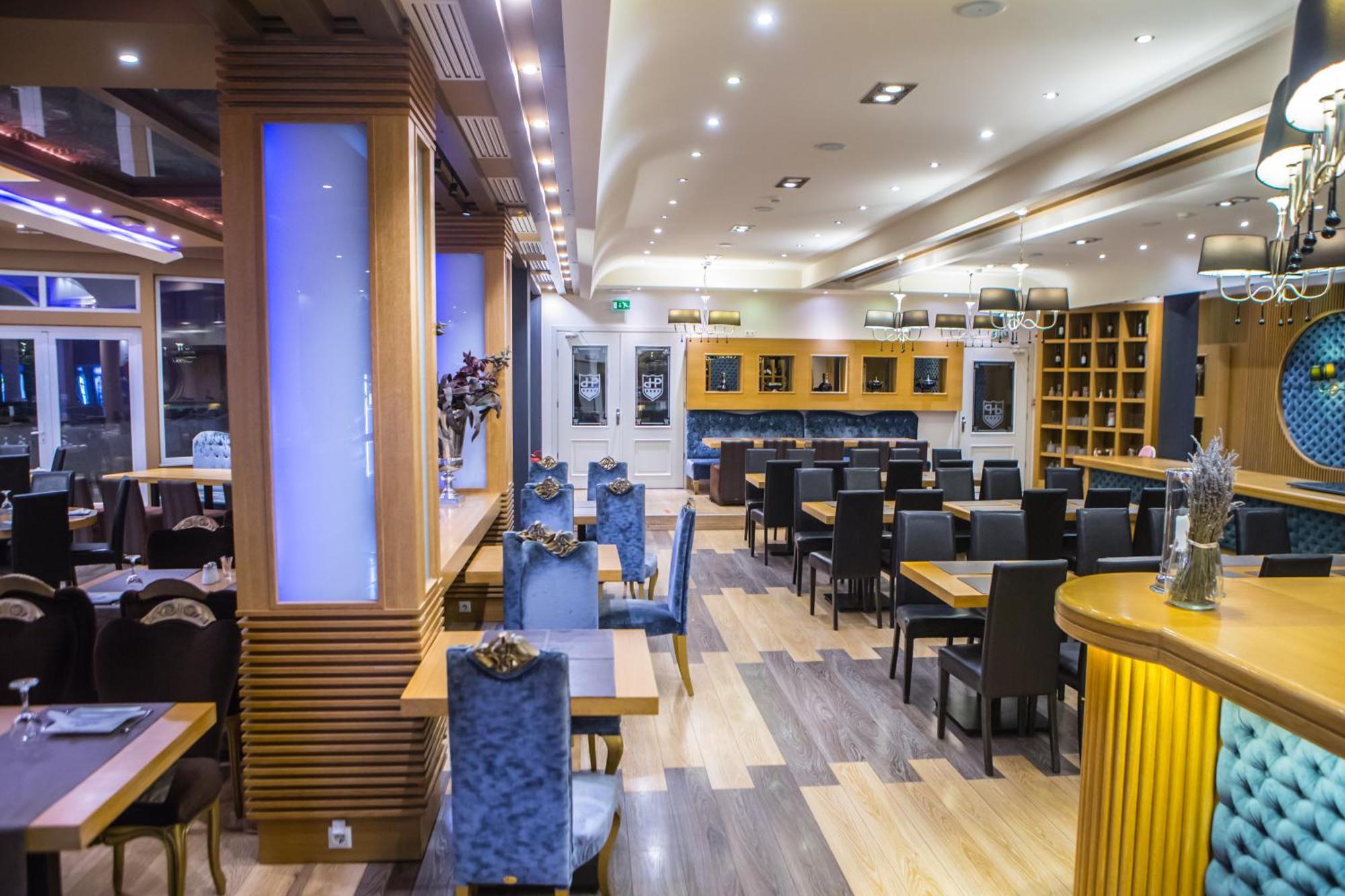 Pantelidis & Hotel 3*